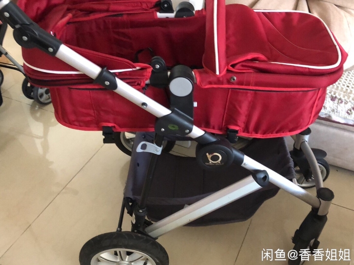 使用了几个月,婴儿车质量非常好,基本象全新...