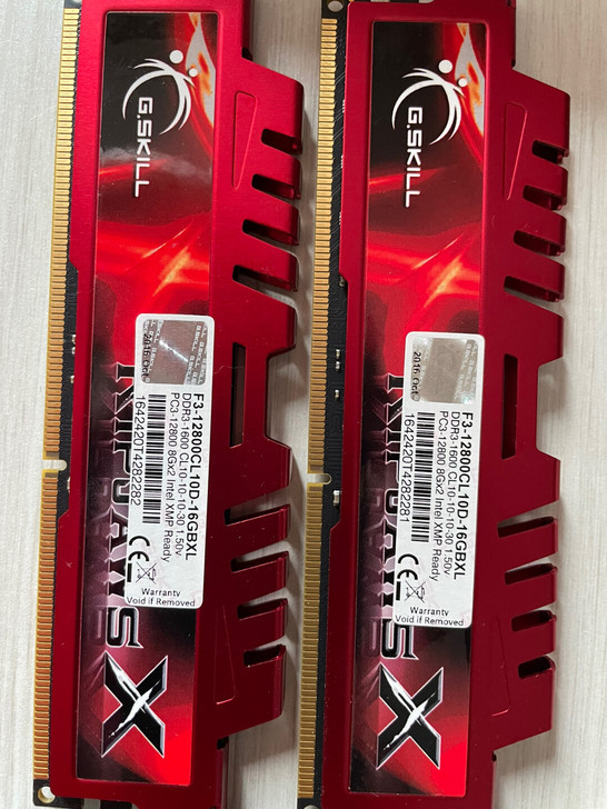 自用芝奇ddr3 1600 内存条 16g,