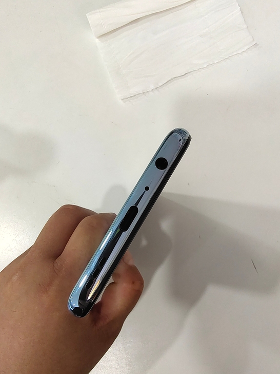 真我Q3pro狂欢版 8+128g 单机器...
