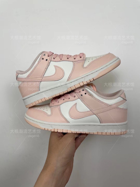 Dunk 樱花粉