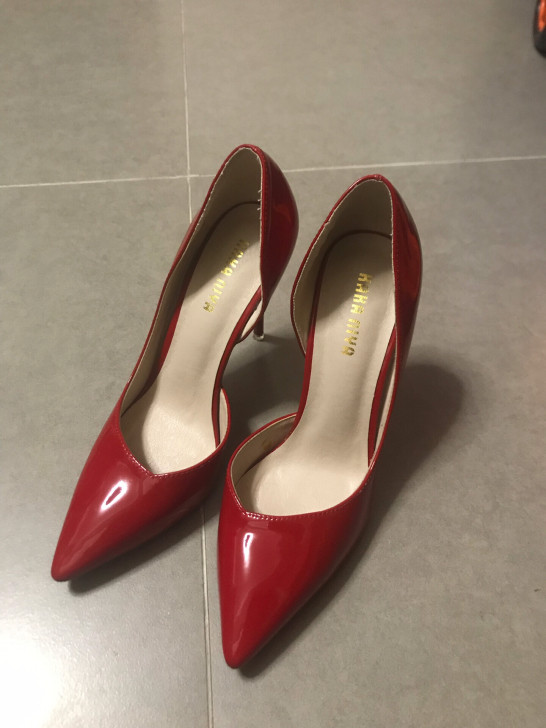出高跟鞋婚鞋一双就结婚当天穿了不到1小时，...