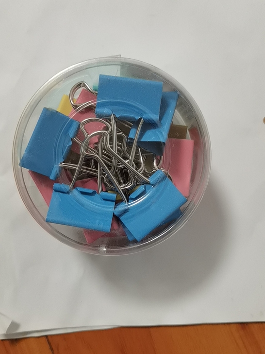 全新 ,齐心燕尾夹,型号3633,每筒24...