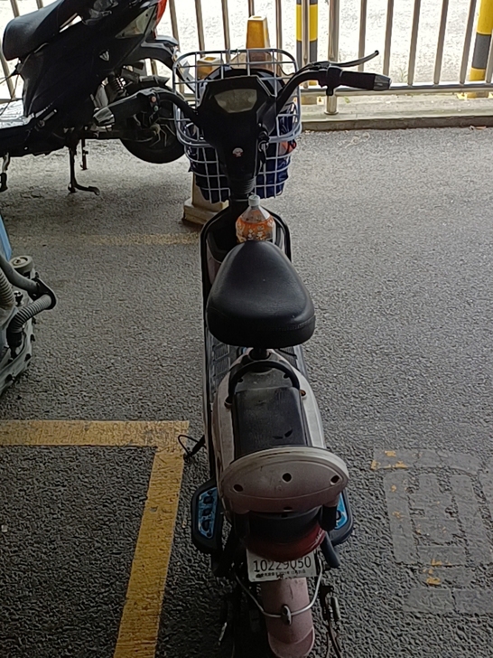 电动车出售新电池