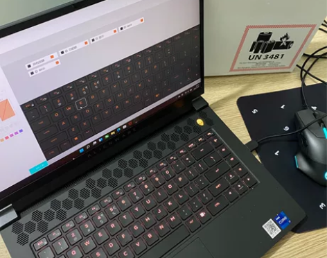 出售一台9成新外星人m15 R7 机械键盘...
