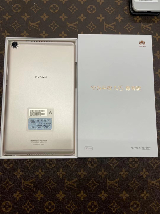 华为平板m5青春,全新仅拆封,464,4g...