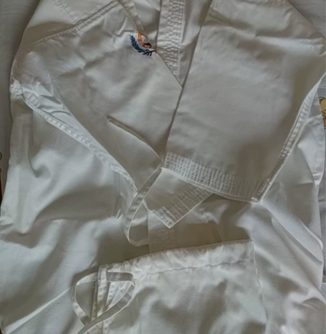 因出国甩卖，空手道道服！几乎全新！身高15...