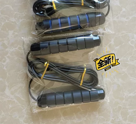 钢丝跳绳健身减肥运动燃脂瘦身,包邮单根8元...