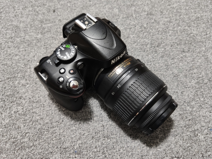 尼康D5100单反套机,配尼康18-55V...