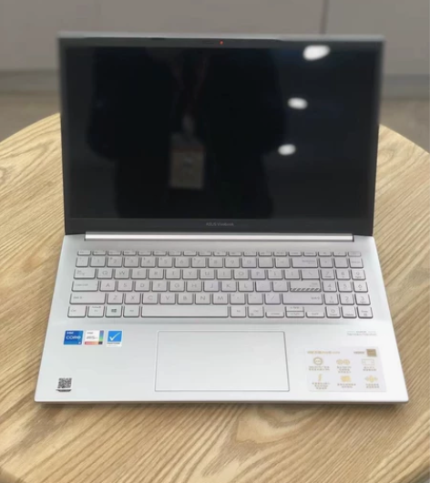 华硕无畏Pro15 锐龙版 OLED轻...
