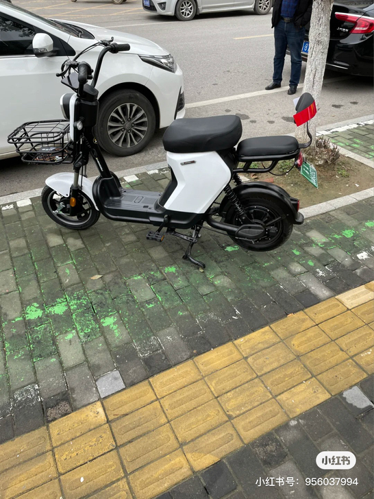 正步电动车，2021.2.4购买，骑过的次...