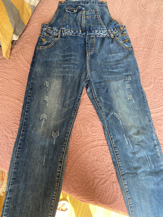 女士背带牛仔裤2XL号50元甩仅穿过一次，...