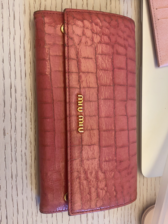 Miumiu钱包,专柜货,没有发票了,8成新