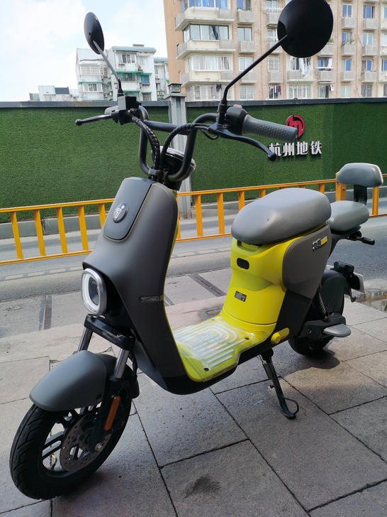 帮客户出一辆九号电动B90购买5个月，骑了...