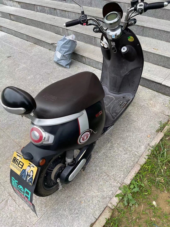 新日电动车转让,两年左右,有兴趣的联系。