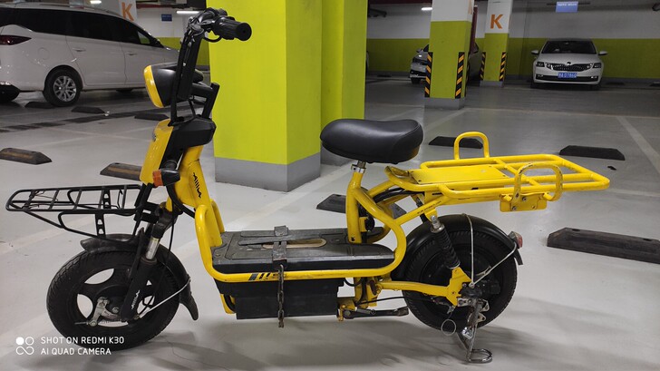 8成新爱玛电动车低价转让，48V20A