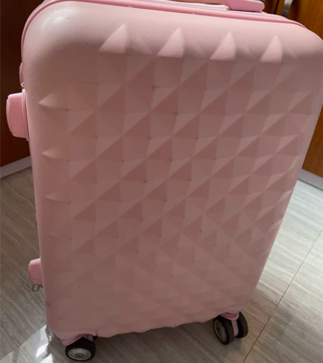 #万向轮行李箱 20寸可登记 明显瑕疵 3...