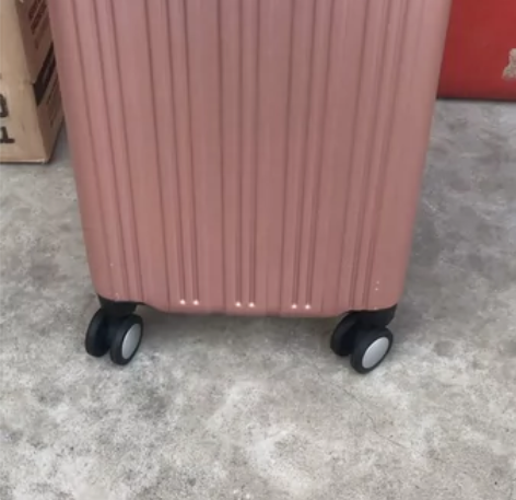 爱华仕20-24寸拉杆箱旅行箱行李箱全新正...