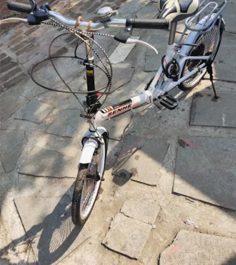自行车女生  带变速减震    可以折叠 ...