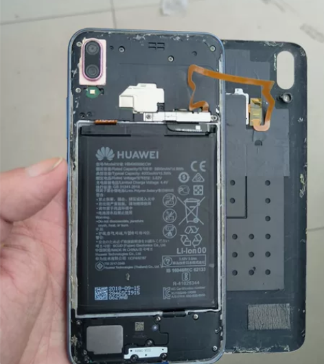 畅享 9plus   4+128内存，主板...