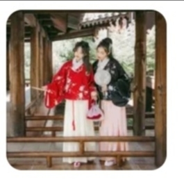 出汉尚华莲家的汉服，如图是黑色那款
