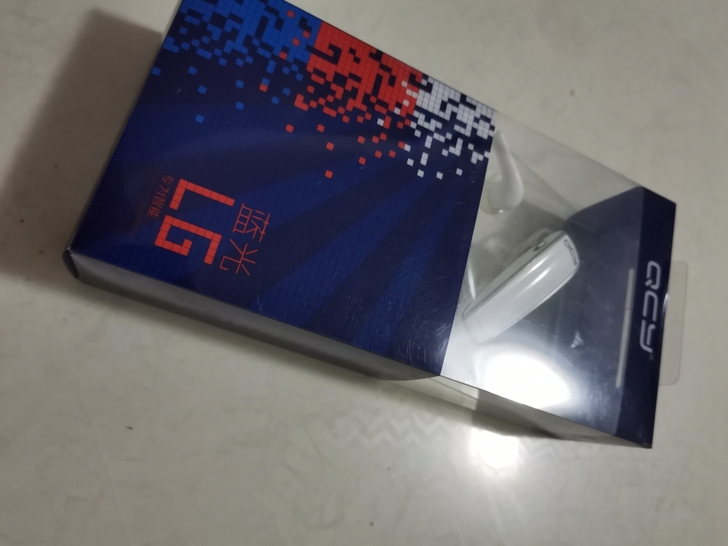 蓝牙耳机qcy