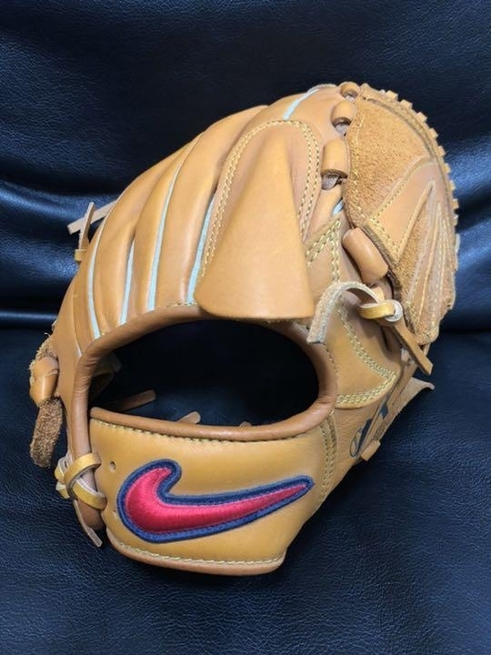 絕版中日龍川上憲伸NIKE BASEBAL...