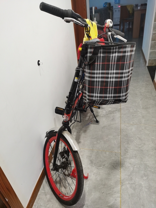 折叠自行车，几乎全新，永久牌，可放后备箱，...