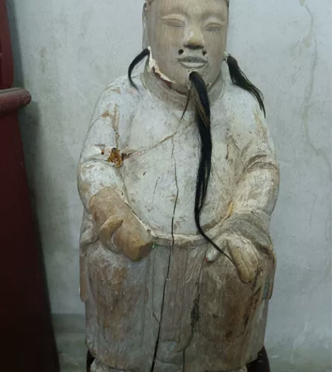 木雕造像  喜欢的来 感兴趣的话点“我想要...