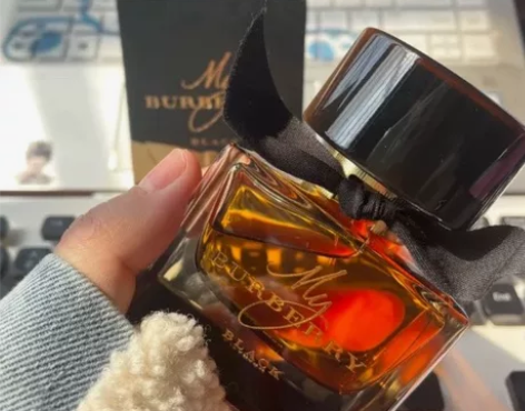 巴宝莉My Burberry Black花...