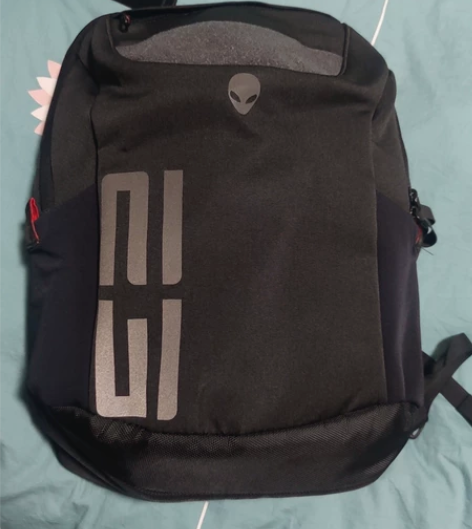 高端大品牌背包，正版，新到十个，特价出。 ...