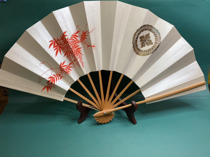 日本大扇子一把,全新全品带原盒。