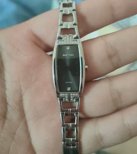 天王手表,专柜正品,没怎么带过 感兴趣的话...