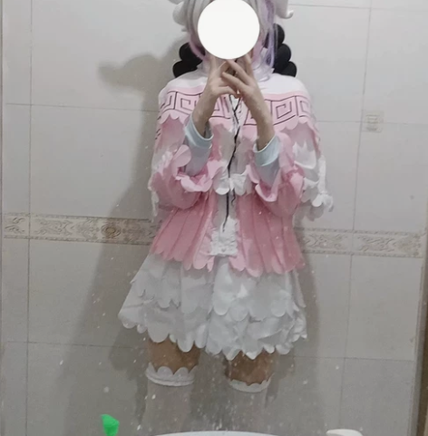 康娜COS 50r出 只有衣服，没有袜子 ...