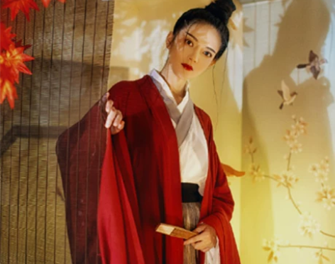 追风侠 女士民族装舞台装 放着根本用不上 ...