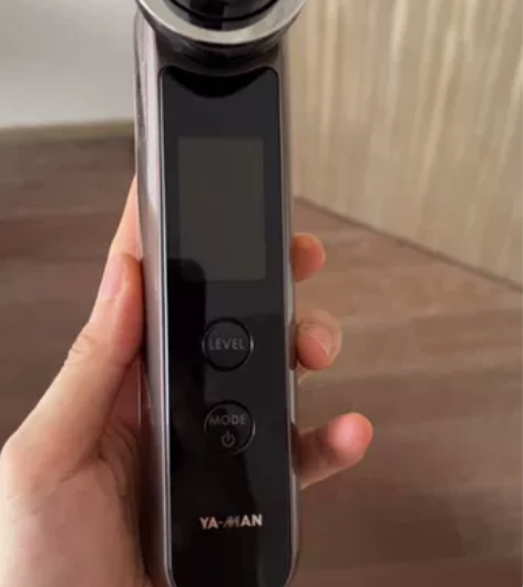 雅萌10T美容仪，刚买的时候积极点，三天一...