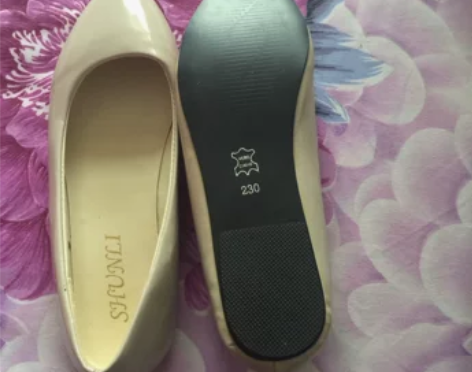 平跟女皮鞋单鞋 36码，码数偏小一码！￥1...