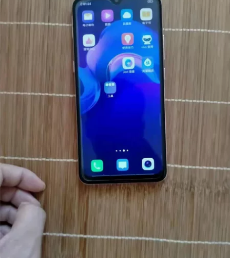 vivox23  内存6+128G  成色...