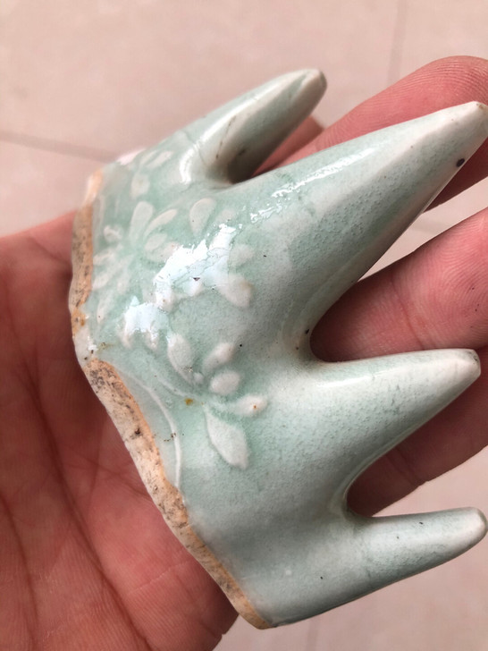 笔山、笔架，笔搁，包老保真，缺一爪，