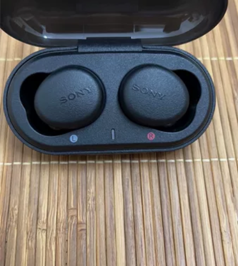 原装索尼蓝牙耳机,买来九个月很少用,高音清...