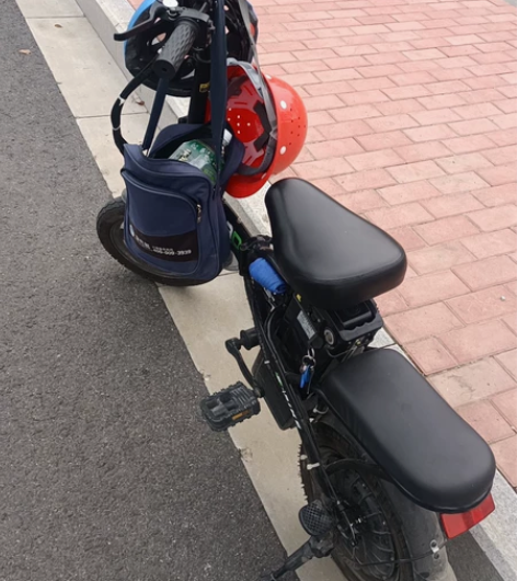 名顶电动车,代驾不干了,准备卖了, 感兴趣...