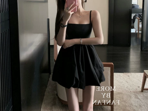樊樊同款 黑色吊带连衣裙女夏季蓬蓬裙气质收...