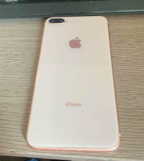 苹果8plus 64G 换过摄像头,其...