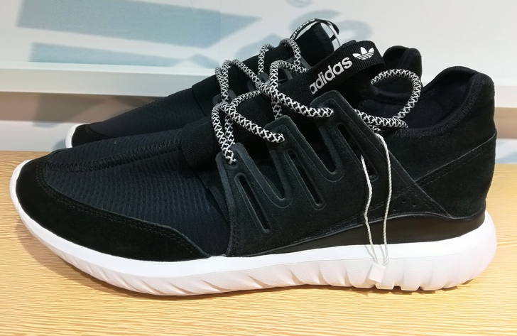 Adidas/阿迪达斯男士运动鞋断码特卖!!