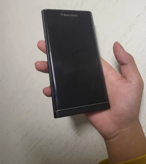 黑莓priv 3+32 成色非常不错，成色...