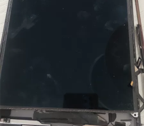 拆机iPad7代只差主板,电池摄像头都正常...