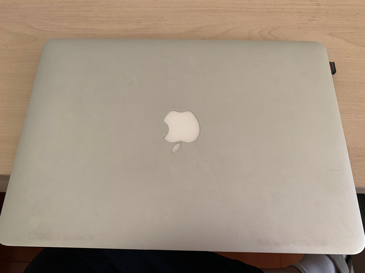 苹果MacBook Air笔记本电脑 轻薄...