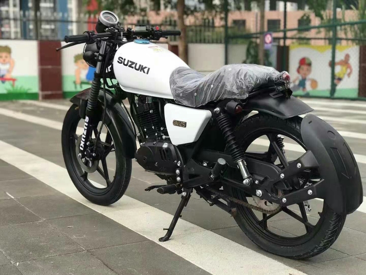 铃木复古125cc，二手摩托车原装到每颗螺...