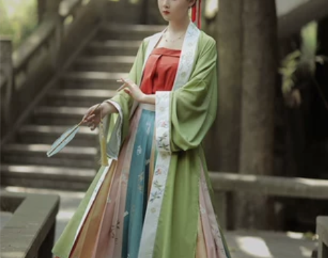 兰若庭 汉服 宋制 百迭 渐变 绣花 此...