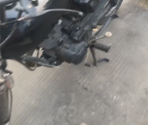 CG 125复古摩托车，，自己改，要的便宜...