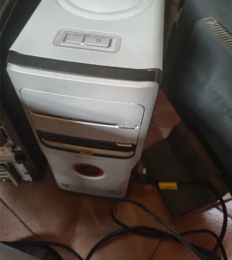 联想老款台式电脑出售200-300 感兴趣...